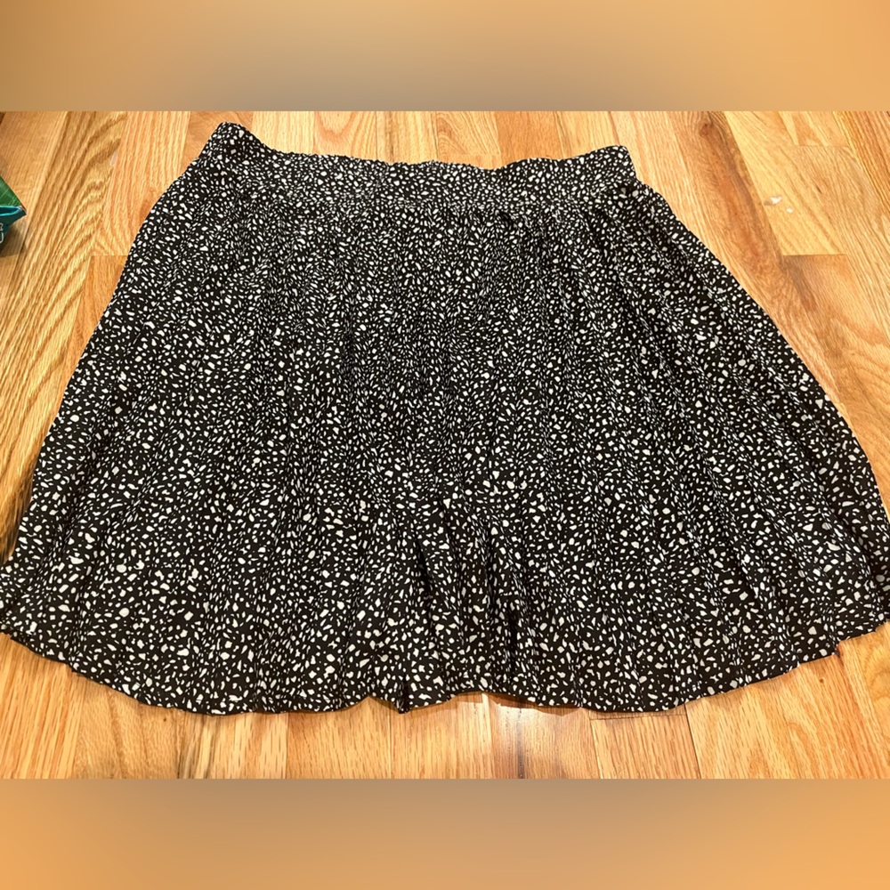 Uncharted Pleated Skirt NWT